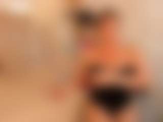 Clhoe Johnson's Live Sex Cam Show
