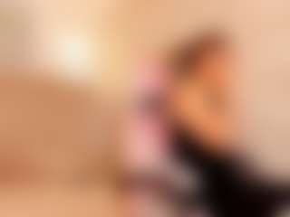 Live cam show with Clhoe Johnson - Full Nudity on Camiplay Live