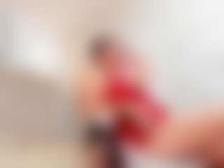 Live cam show with Clhoe Johnson - Skinny on Fling VIP Chat