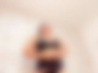 Clhoe Johnson's Live Sex Cam Show