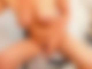 Clhoe Johnson's Live Sex Cam Show