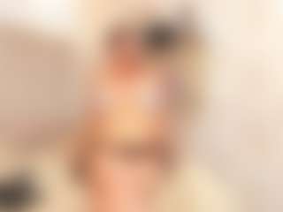Clhoe Johnson's Live Sex Cam Show