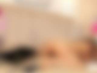 Clhoe Johnson's Live Sex Cam Show