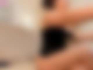 Clhoe Johnson's Live Sex Cam Show