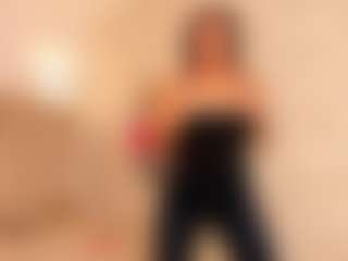 Clhoe Johnson's Live Sex Cam Show
