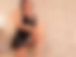 Live cam show with Clhoe Johnson - Public on Dolls Live