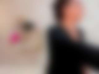 Clhoe Johnson's Live Sex Cam Show