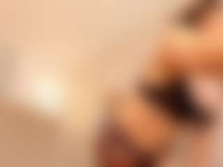 Clhoe Johnson's Live Sex Cam Show