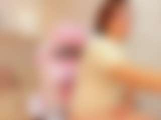 Clhoe Johnson's Live Sex Cam Show