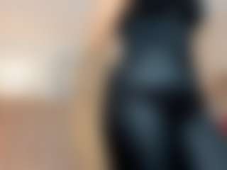 Live cam show with Clhoe Johnson - Big Ass on Camsoda