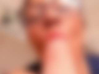 Clhoe Johnson's Live Sex Cam Show