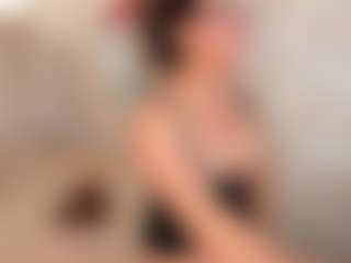 Clhoe Johnson's Live Sex Cam Show