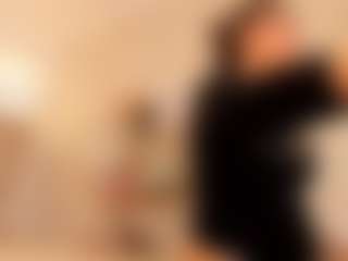 Clhoe Johnson's Live Sex Cam Show