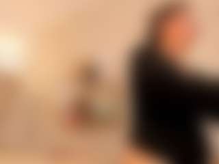 Clhoe Johnson's Live Sex Cam Show