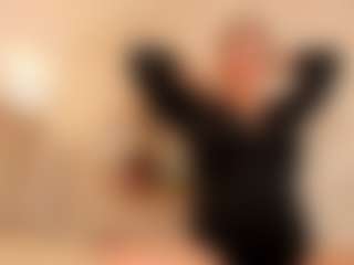 Clhoe Johnson's Live Sex Cam Show