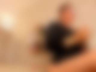 Clhoe Johnson's Live Sex Cam Show