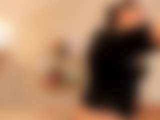 Clhoe Johnson's Live Sex Cam Show