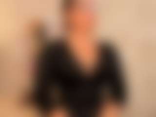 Live cam show with Clhoe Johnson - Blonde Hair on crypto-cams