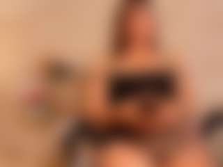 Live cam show with Clhoe Johnson - Bikini on Camsoda