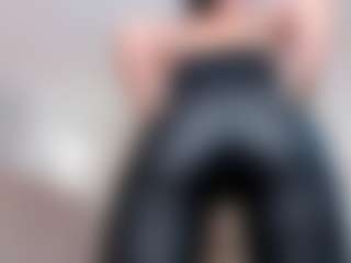 Clhoe Johnson's Live Sex Cam Show