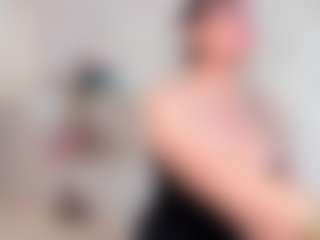Clhoe Johnson's Live Sex Cam Show