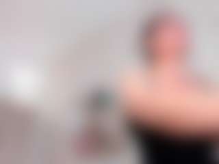 Clhoe Johnson's Live Sex Cam Show