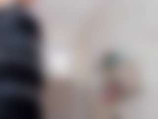 Clhoe Johnson's Live Sex Cam Show
