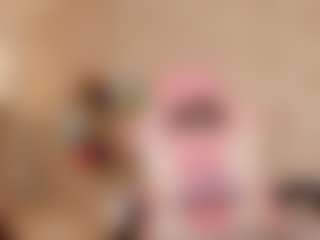 Live cam show with Clhoe Johnson - Spank Blonde Hair on Fling VIP Chat
