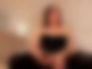 Live cam show with Clhoe Johnson - Drinking on fapnchat