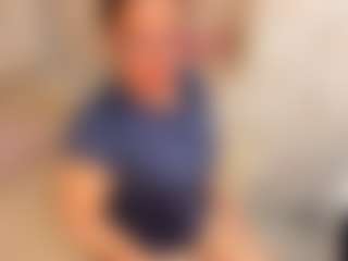 Live cam show with Clhoe Johnson - Bikini on Dolls Live