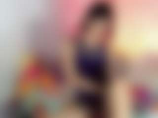 Live cam show with Lilith-12 - Average on Camsoda