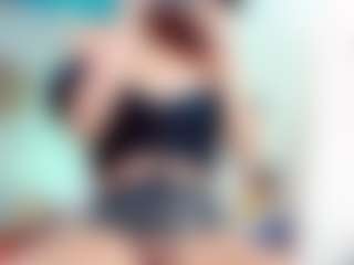 Lilith-12's Live Sex Cam Show