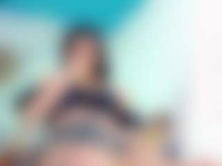 Live cam show with Lilith-12 - Tease on Camsoda