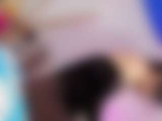 Live cam show with Lilith-12 - Average on Camsoda