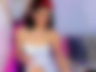 Live cam show with Lilith-12 - Average on Camsoda