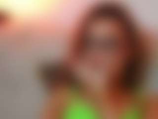 AileenAxa's Live Sex Cam Show