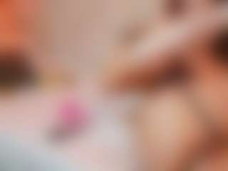 AileenAxa's Live Sex Cam Show