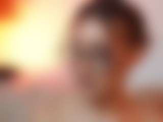 AileenAxa's Live Sex Cam Show