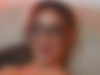 AileenAxa's Live Sex Cam Show