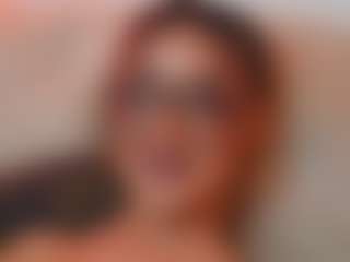 AileenAxa's Live Sex Cam Show