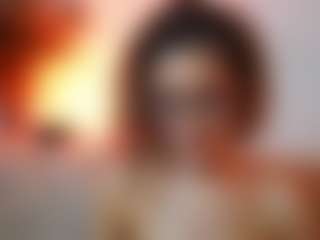 AileenAxa's Live Sex Cam Show