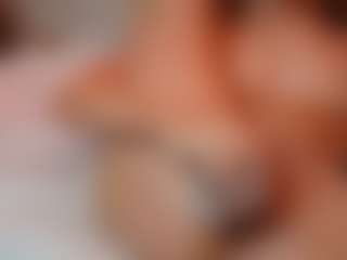 AileenAxa's Live Sex Cam Show