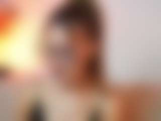 AileenAxa's Live Sex Cam Show