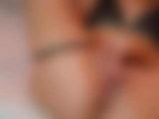 AileenAxa's Live Sex Cam Show