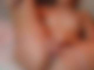 AileenAxa's Live Sex Cam Show