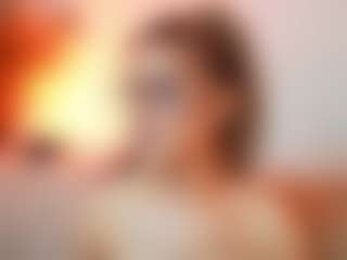 AileenAxa's Live Sex Cam Show