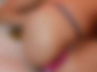 AileenAxa's Live Sex Cam Show