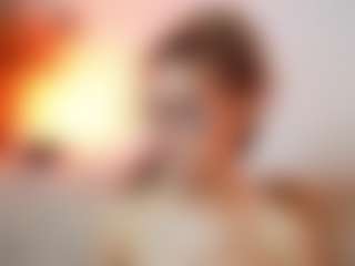 AileenAxa's Live Sex Cam Show