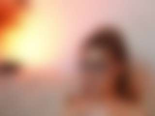 Live cam show with AileenAxa - Brown Eyes on Camming Site