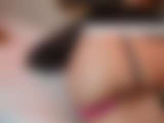 AileenAxa's Live Sex Cam Show
